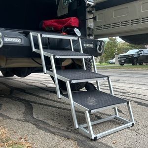 Big dog stairs for vehicles.
